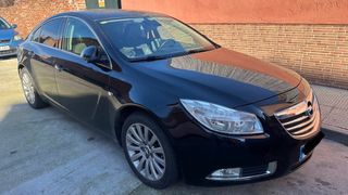 Opel Insignia Cosmo 2011