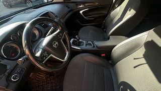 Opel Insignia Cosmo 2011