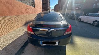 Opel Insignia Cosmo 2011