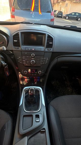 Opel Insignia Cosmo 2011