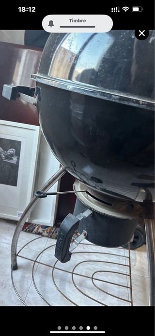 Barbacoa portátil negra y plateada