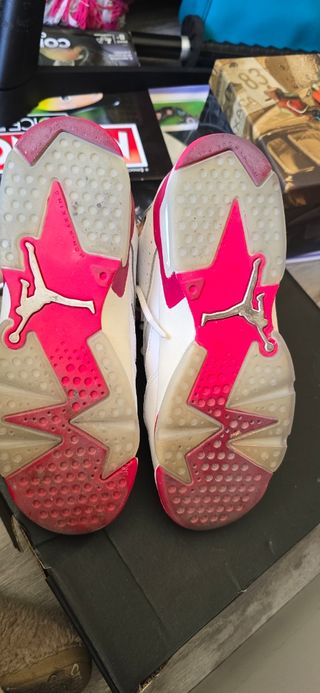 Zapatillas Jordan Blancas y Rosas Talla 37.5