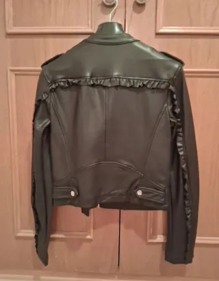 Cazadora Guess elástica Talla S