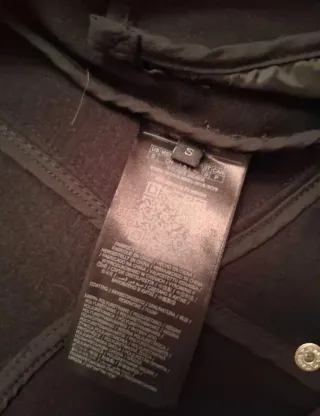 Cazadora Guess elástica Talla S