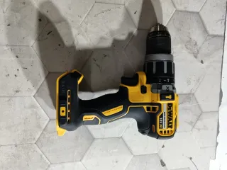 Taladro Atornillador Dewalt 18V XR Brushless