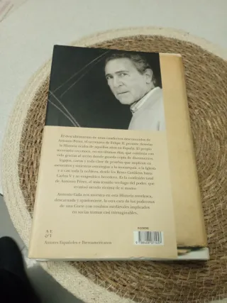 El pedestal de las estatuas (Spanish Edition)