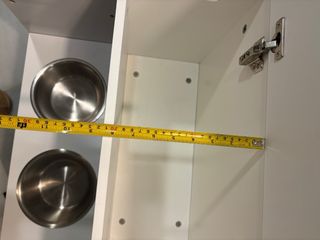 Comedero perro con almacenamiento blanco