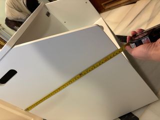 Comedero perro con almacenamiento blanco