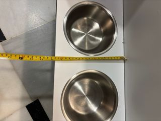 Comedero perro con almacenamiento blanco