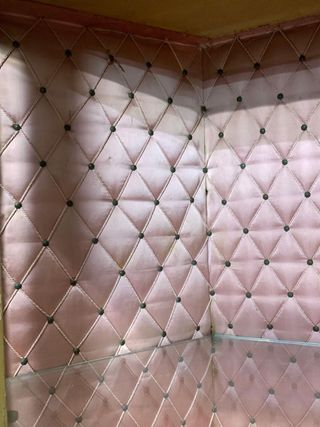 Vitrina Antigua Esquinera Dorada.