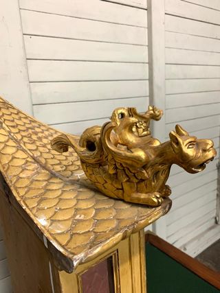 Vitrina Antigua Esquinera Dorada.