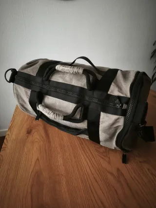 Bolsa de viaje Hackett gris y negra