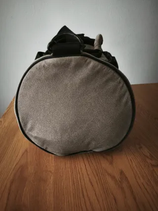 Bolsa de viaje Hackett gris y negra