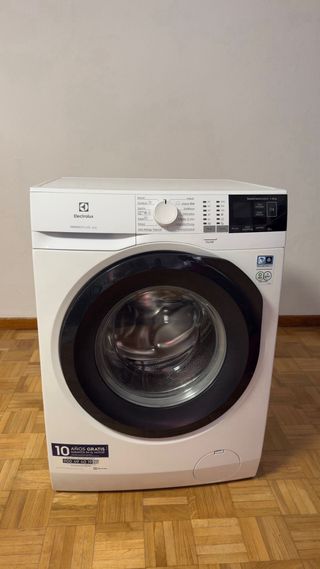 Lavadora Electrolux PerfectCare 600 8Kg