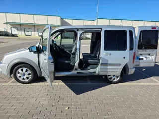 Ford Tourneo Connect 2012