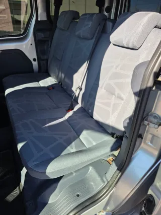 Ford Tourneo Connect 2012