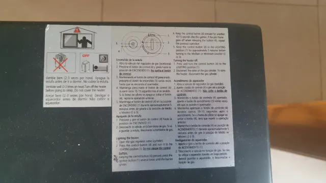 Estufa de bombona gris/negra de metal