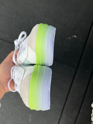 Zapatillas Adidas Blancas y Verdes