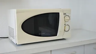 Microondas Schneider 23L 700W Sin Grill