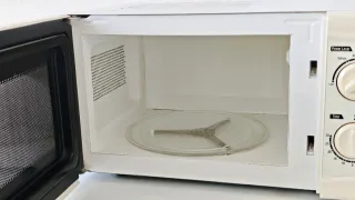 Microondas Schneider 23L 700W Sin Grill