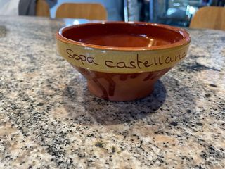 8 Cuencos para Sopa Castellana de barro vidriado.