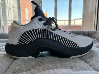 Jordan Air Jordan XXXV LOW talla 40.5