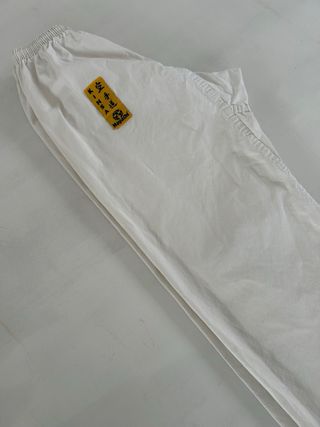 Karategi Blanco Talla 1.50 cm Marca Hayashi