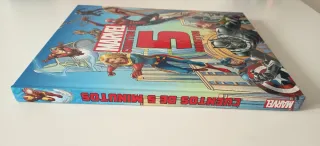 Libro Superhéroes MARVEL.