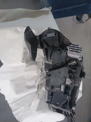 Faro Delantero Derecho Opel Corsa Del lado derecho