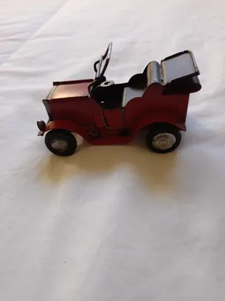 2 Coches de Hojalata Rojos