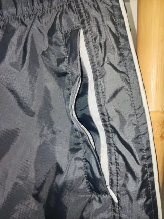 Falda Silver Creek Negra Talla L