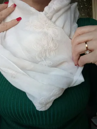 Bufanda Punto Roma bordada