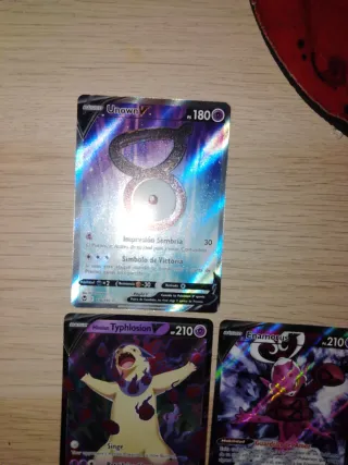 3 Cartas Pokémon Raras V