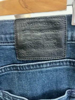 Levis 512 W32 L34