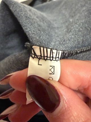 Gonna in ecopelle nera con zip