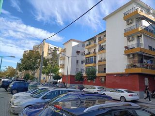 Piso en venta en Tres Huertas - El Torrejón - El Cerezo en Sevilla
