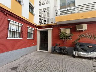 Piso en venta en Tres Huertas - El Torrejón - El Cerezo en Sevilla