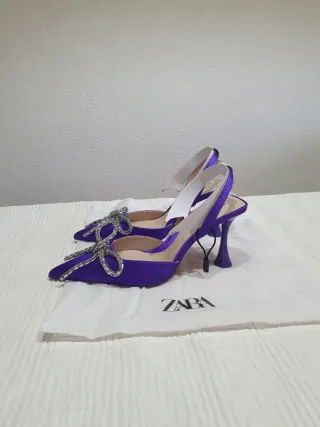 Tacones morados