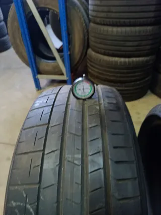 235/35R19 91Y Pirelli P Zero 4