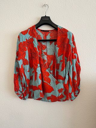 Conjunto floral blusa y pantalón