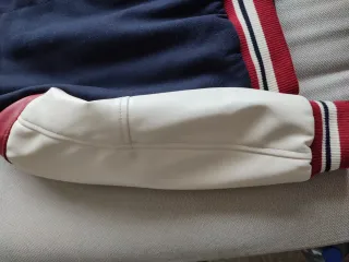 Cazadora Bomber Zara Azul y Blanca