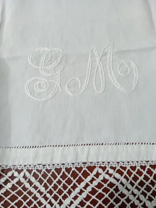 Asciugamano lino ricamato a mano cm 125x80