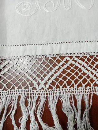 Asciugamano lino ricamato a mano cm 125x80