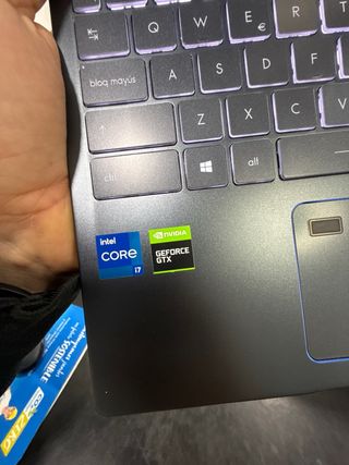 MSI Prestige 14 A11SC i7/16GB Ram/512GB/GTX1650