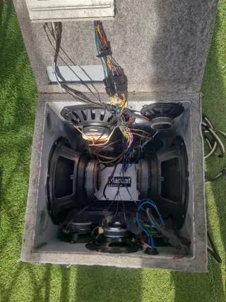 Equipo de sonido Magnat con amplificador