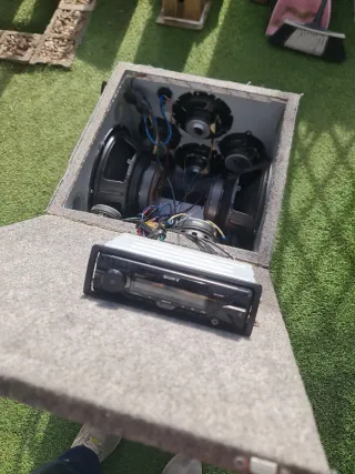 Equipo de sonido Magnat con amplificador