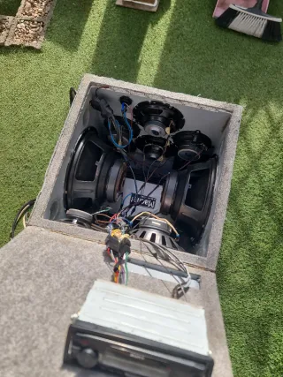 Equipo de sonido Magnat con amplificador