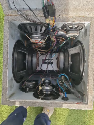 Equipo de sonido Magnat con amplificador