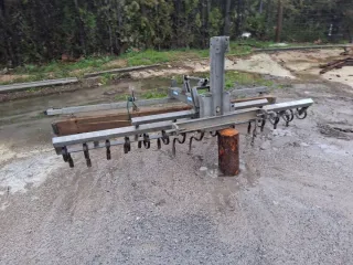 Aplanador de pista hípica