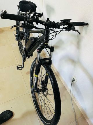 Bicicleta Eléctrica Negra